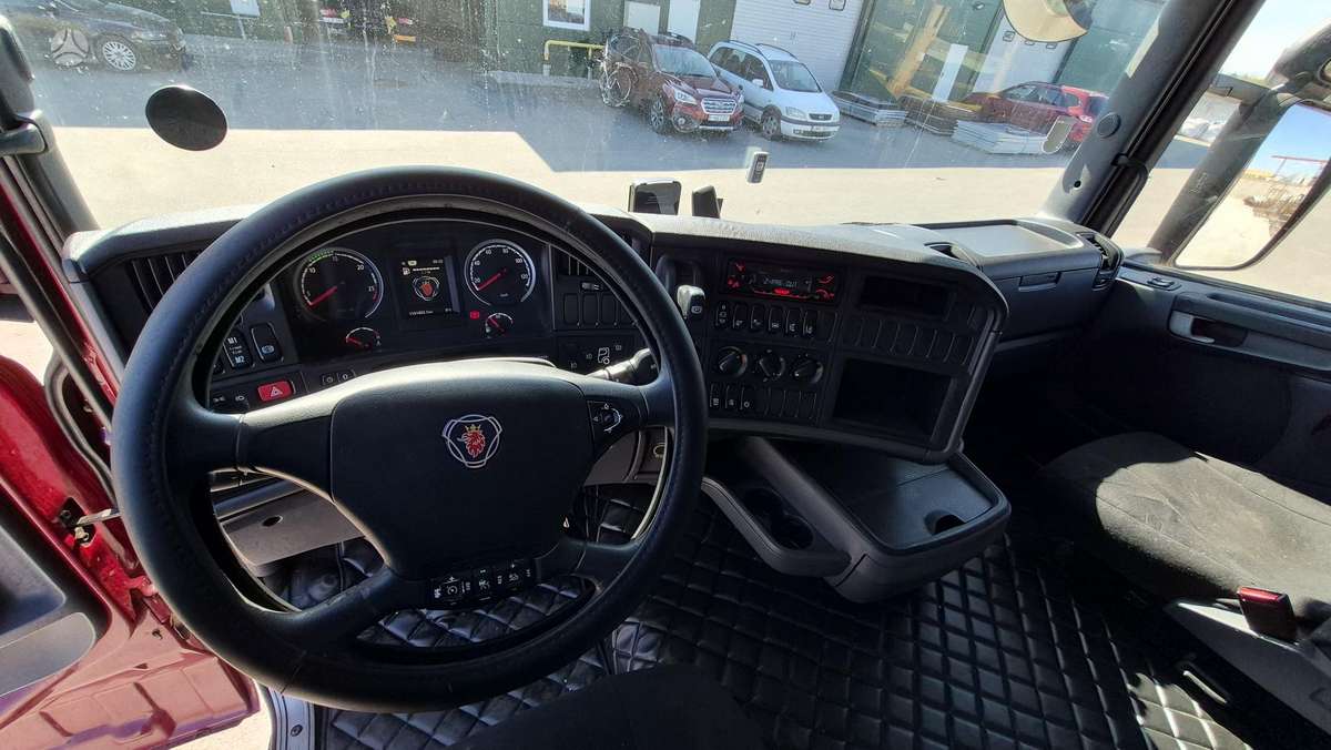 Scania R450, double sleeper