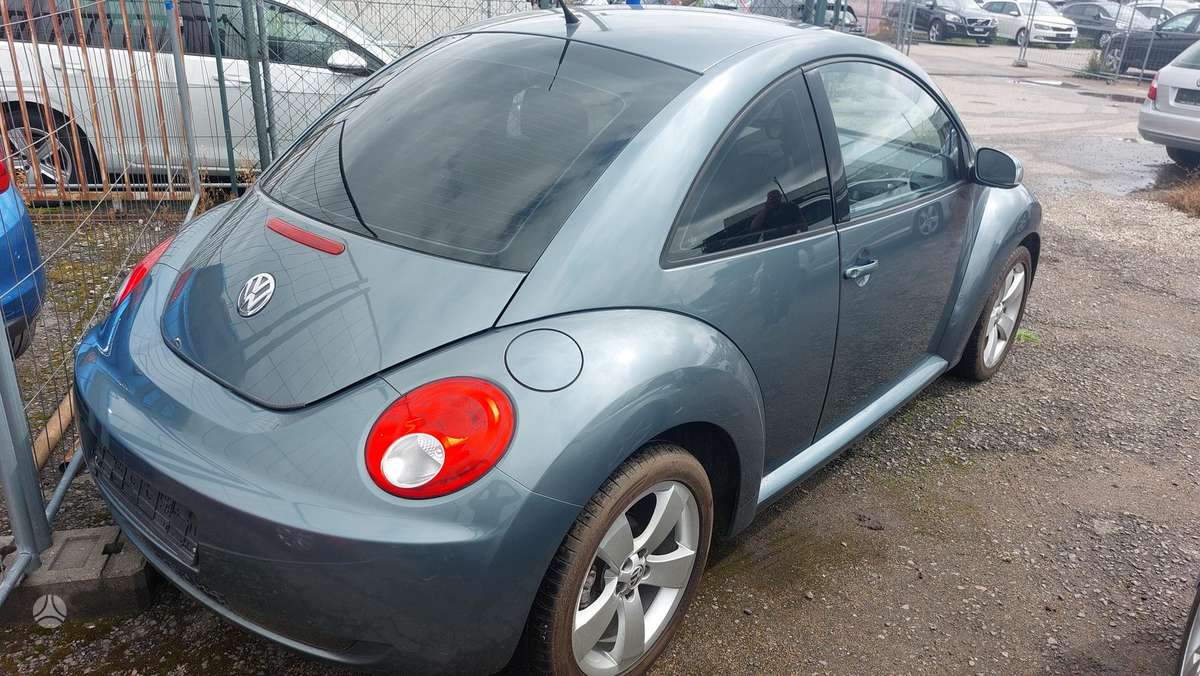 Volkswagen Beetle - 2
