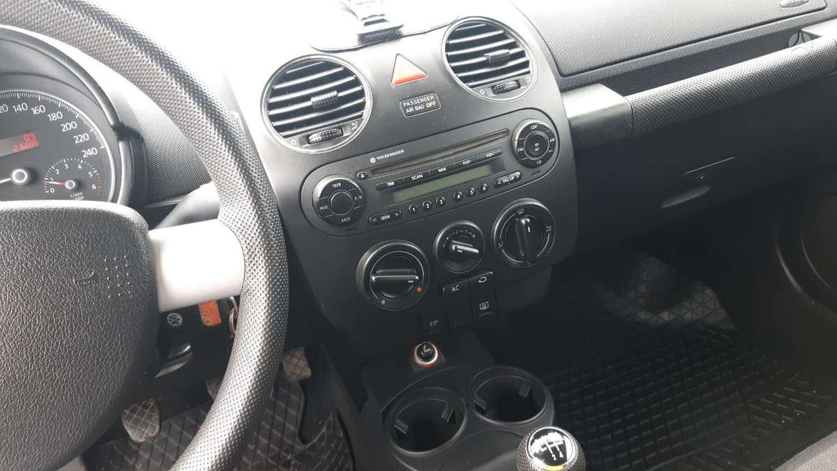 Volkswagen Beetle, 1.4 l., hatchback
