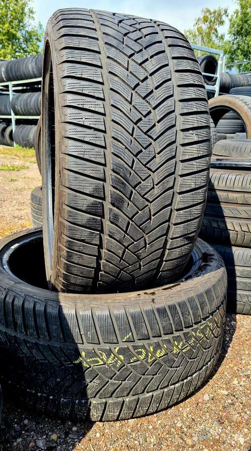 Goodyear UltraGrip Performance, žieminės 295/35 R19