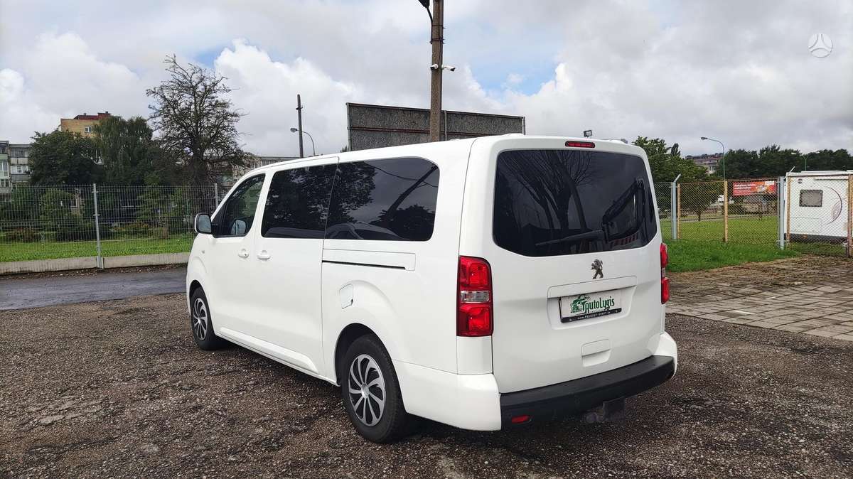 Peugeot Traveller - 10