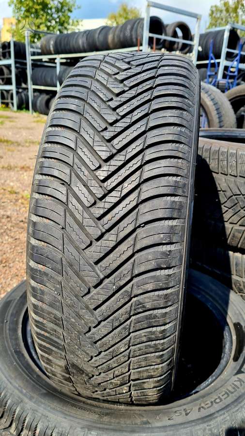 Hankook Kinergy 4S², всесезонные 215/55 R18
