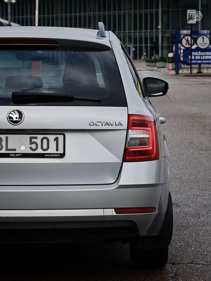 Škoda Octavia - 7