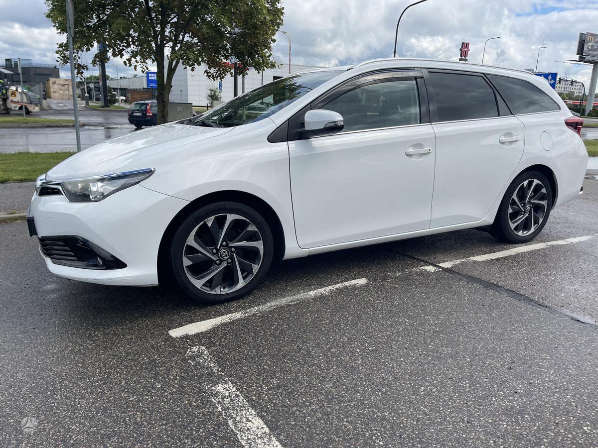 Toyota Auris - 3