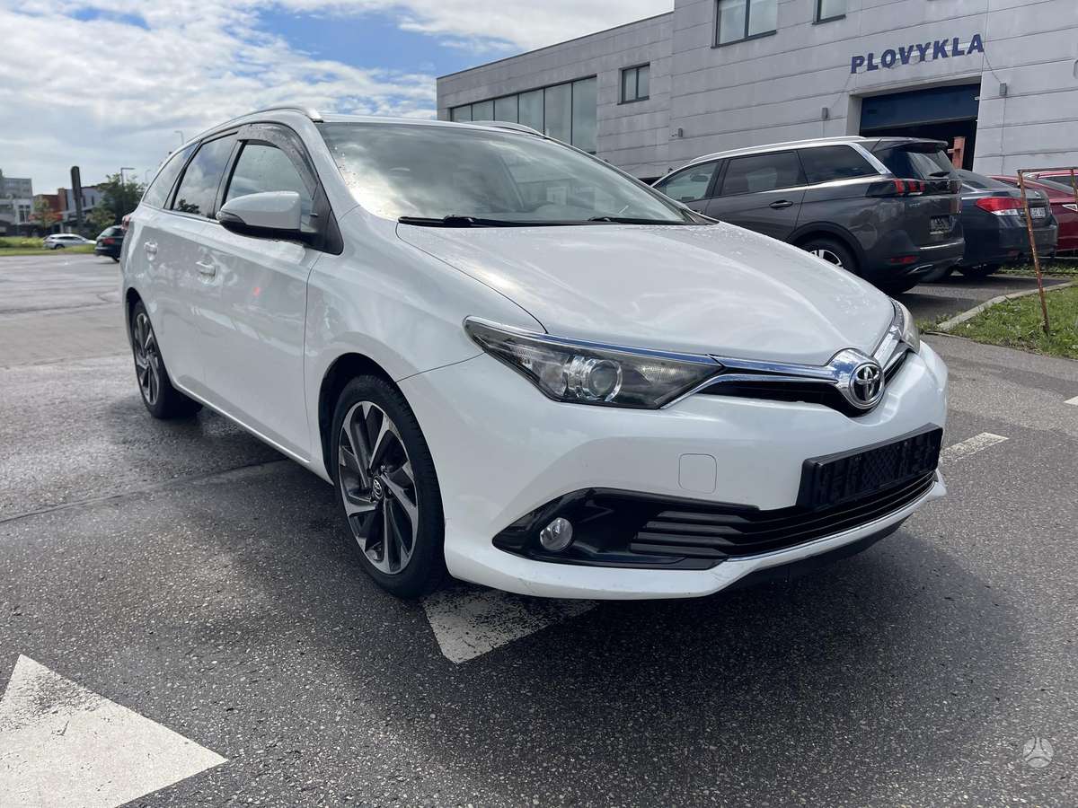 Toyota Auris - 5