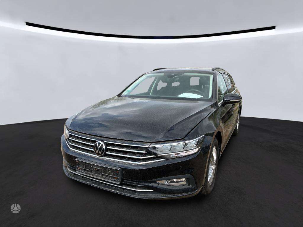 Volkswagen Passat - 1
