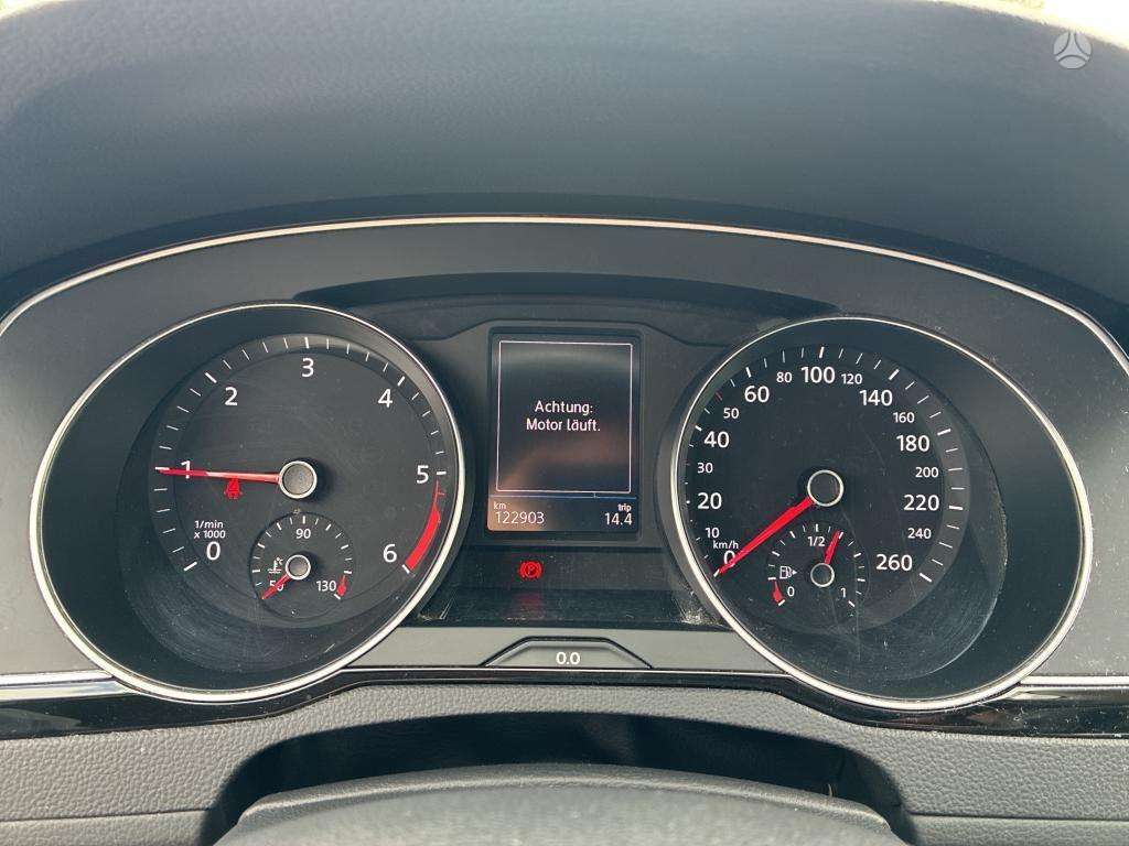 Volkswagen Passat - 5
