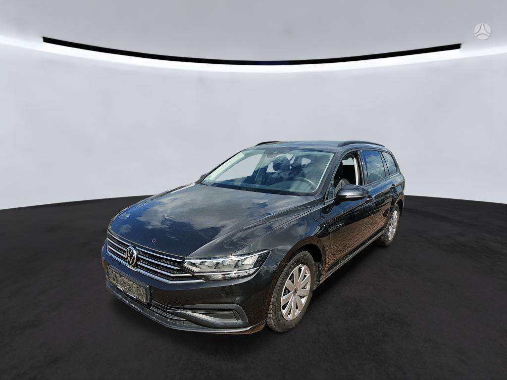 Volkswagen Passat - 1