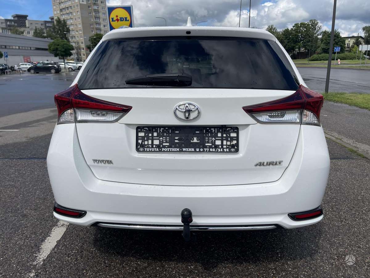 Toyota Auris - 12