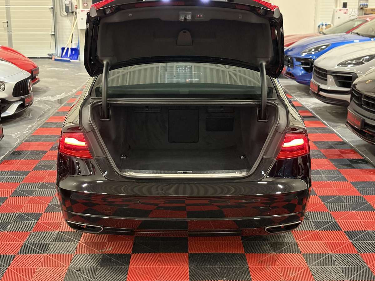 Audi A8 L, 4.0 l., Седан