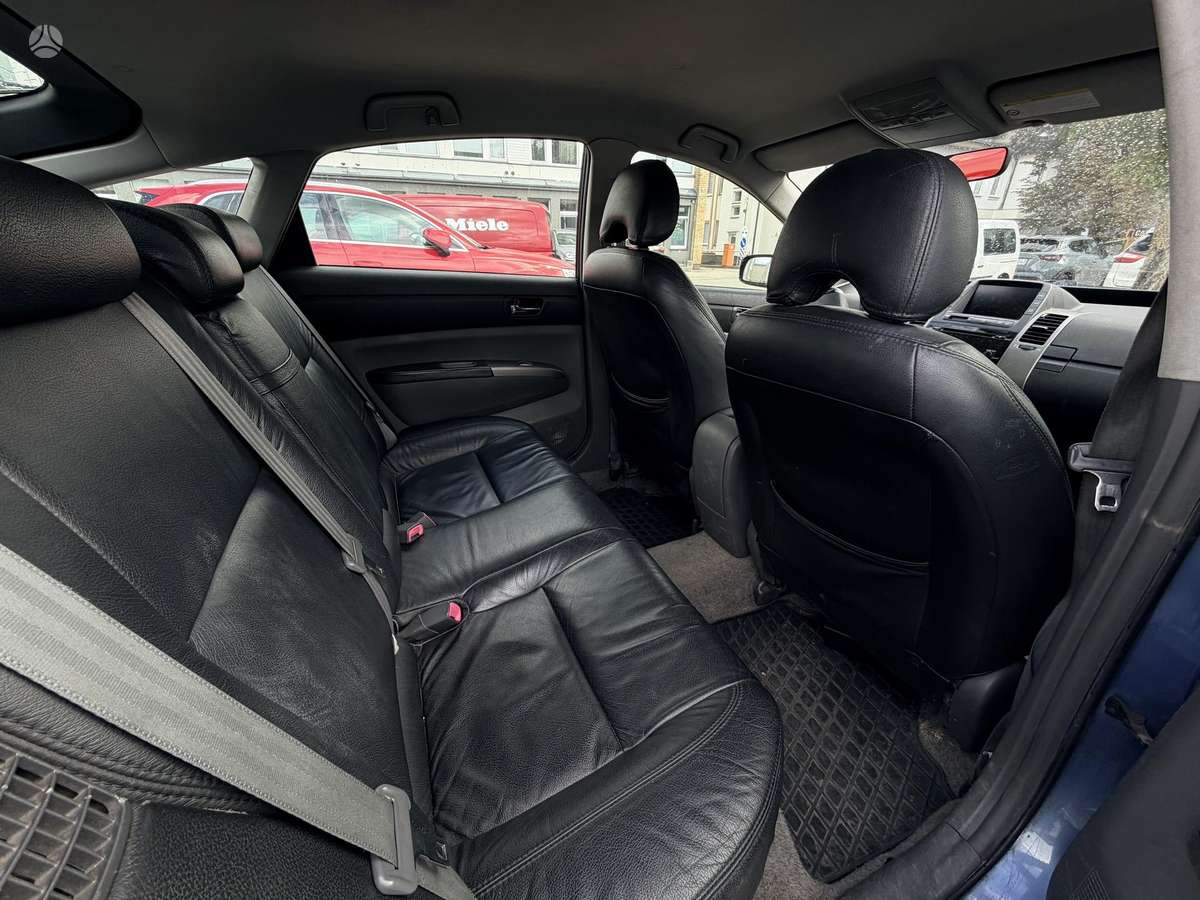 Toyota Prius - 6