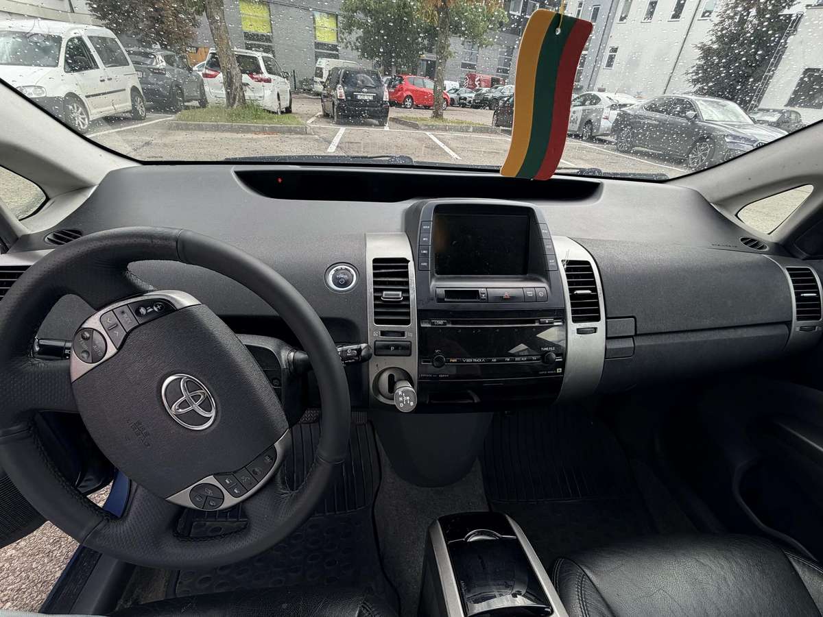 Toyota Prius - 7