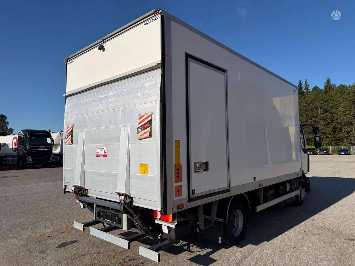 Renault D240, refrigerated trucks