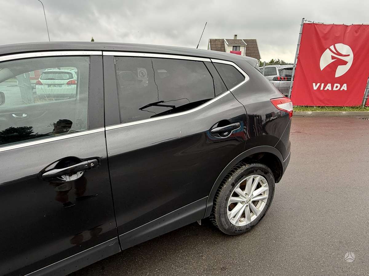 Nissan Qashqai, 1.6 l., Внедорожник / Кроссовер