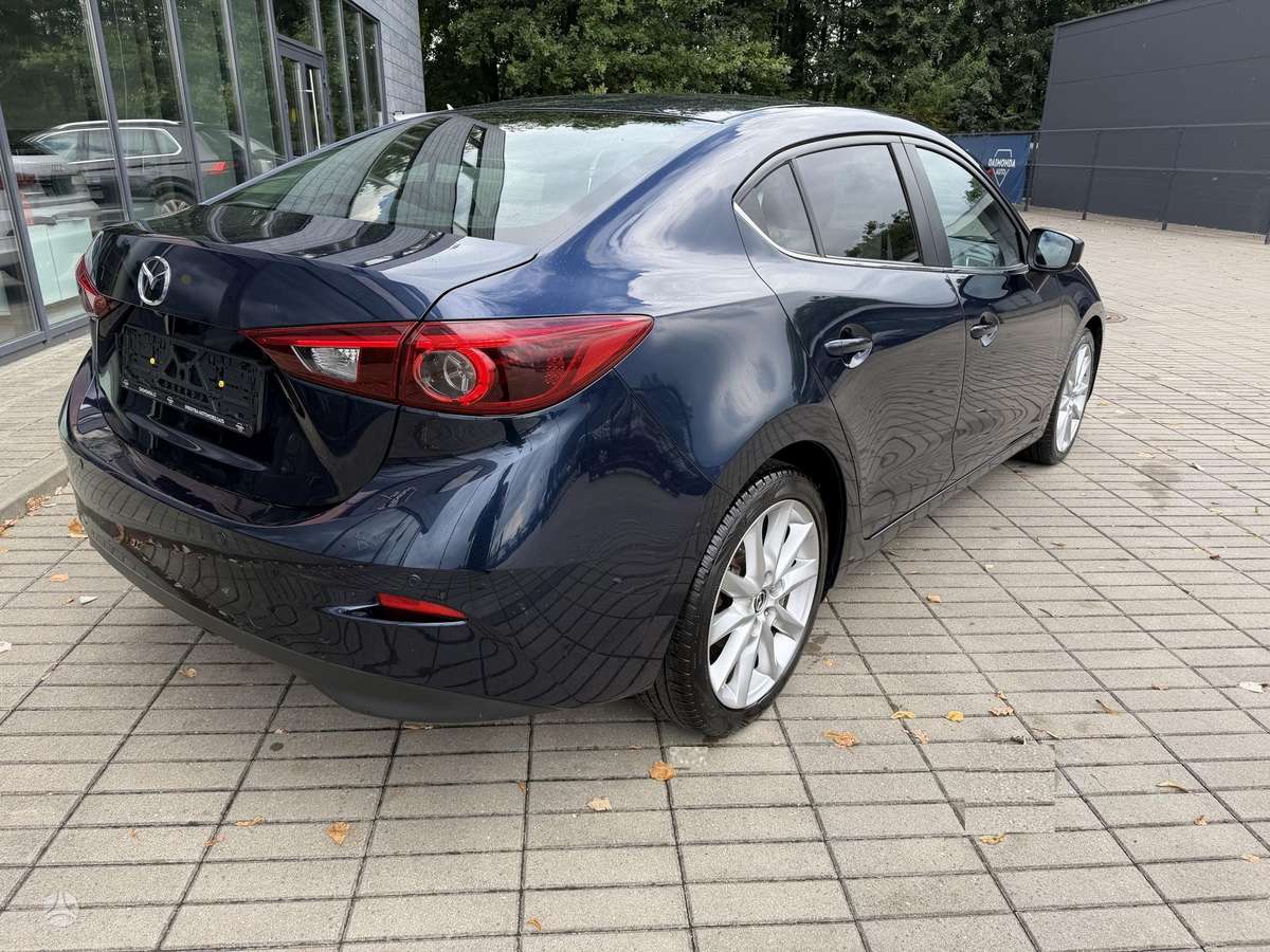 Mazda 3, 2.2 l., Седан