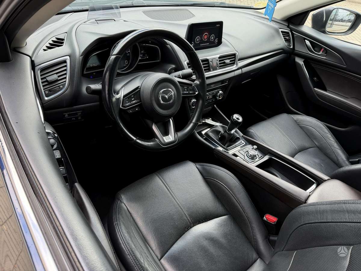 Mazda 3, 2.2 l., sedanas