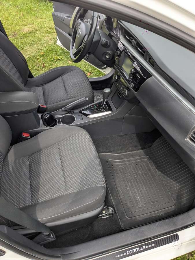Toyota Corolla, 1.6 l., Седан
