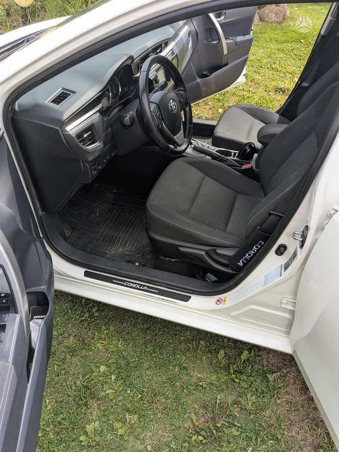 Toyota Corolla, 1.6 l., Седан