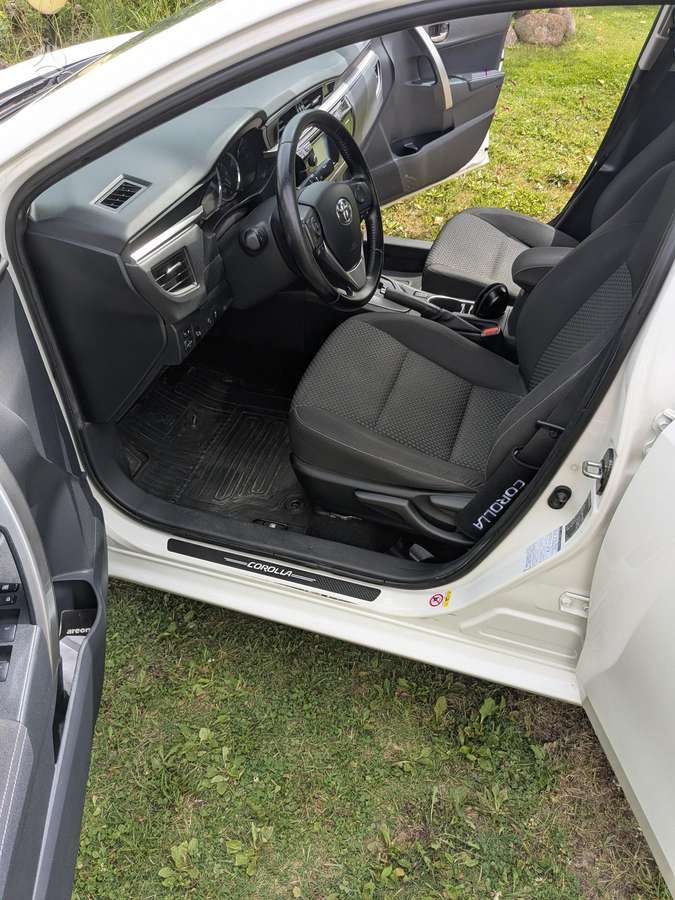 Toyota Corolla - 8