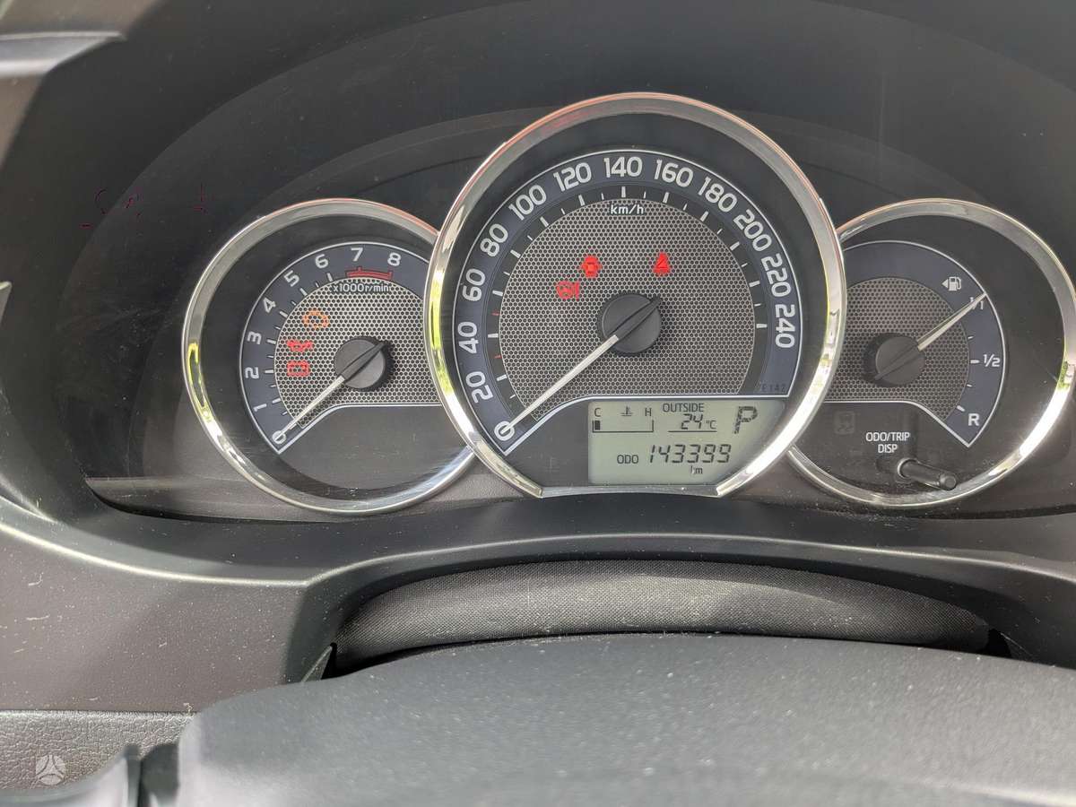 Toyota Corolla, 1.6 l., Седан