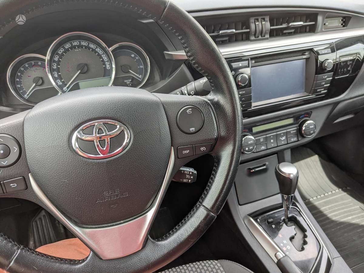 Toyota Corolla - 6
