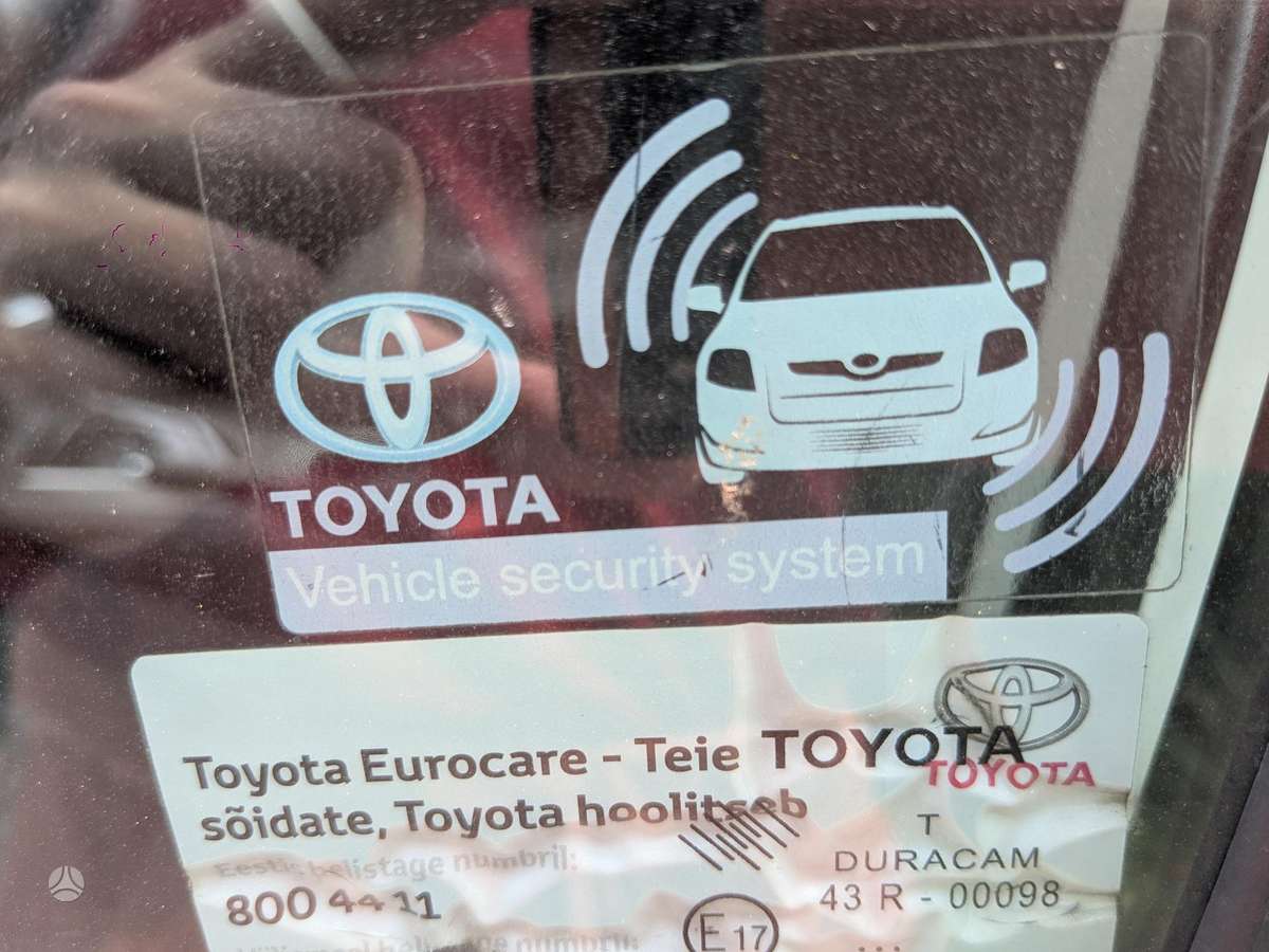 Toyota Corolla, 1.6 l., Седан