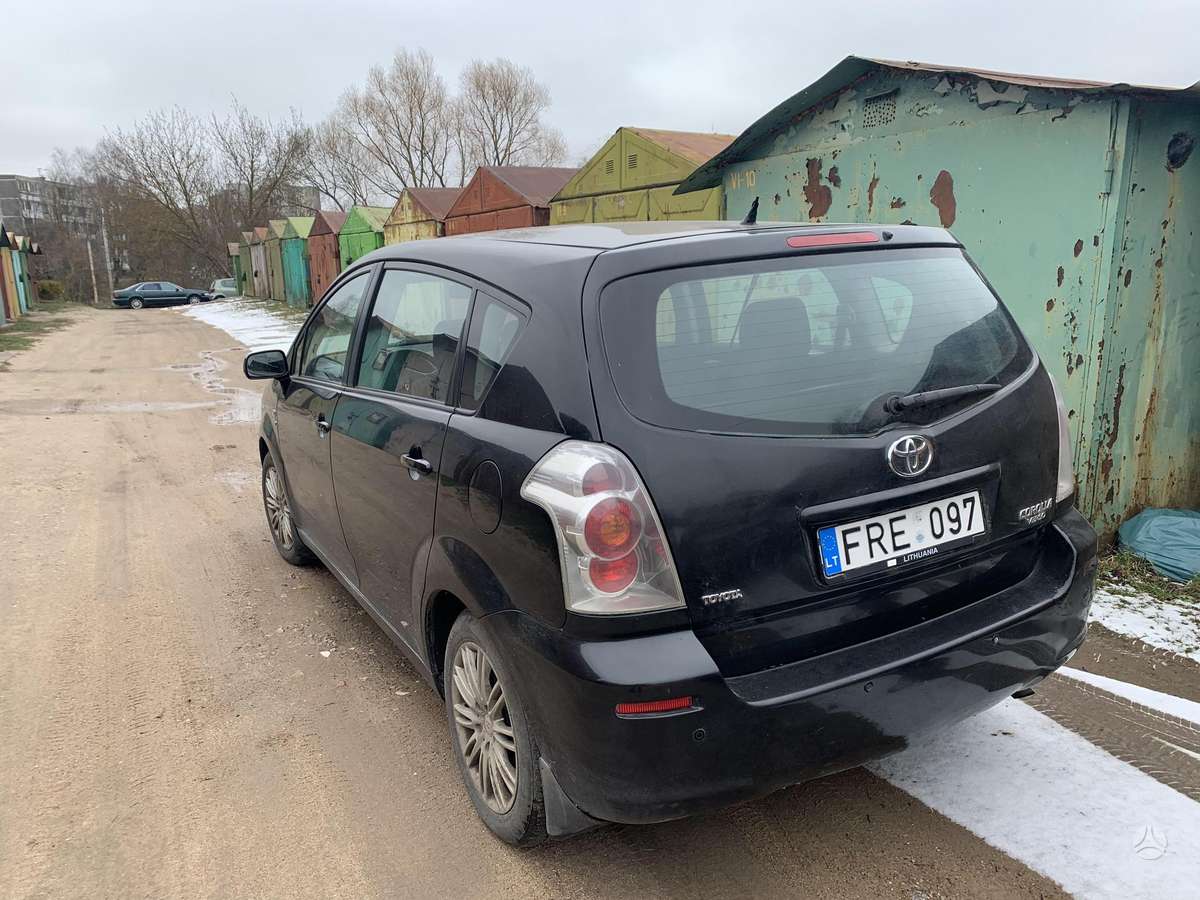 Toyota Corolla Verso - 2