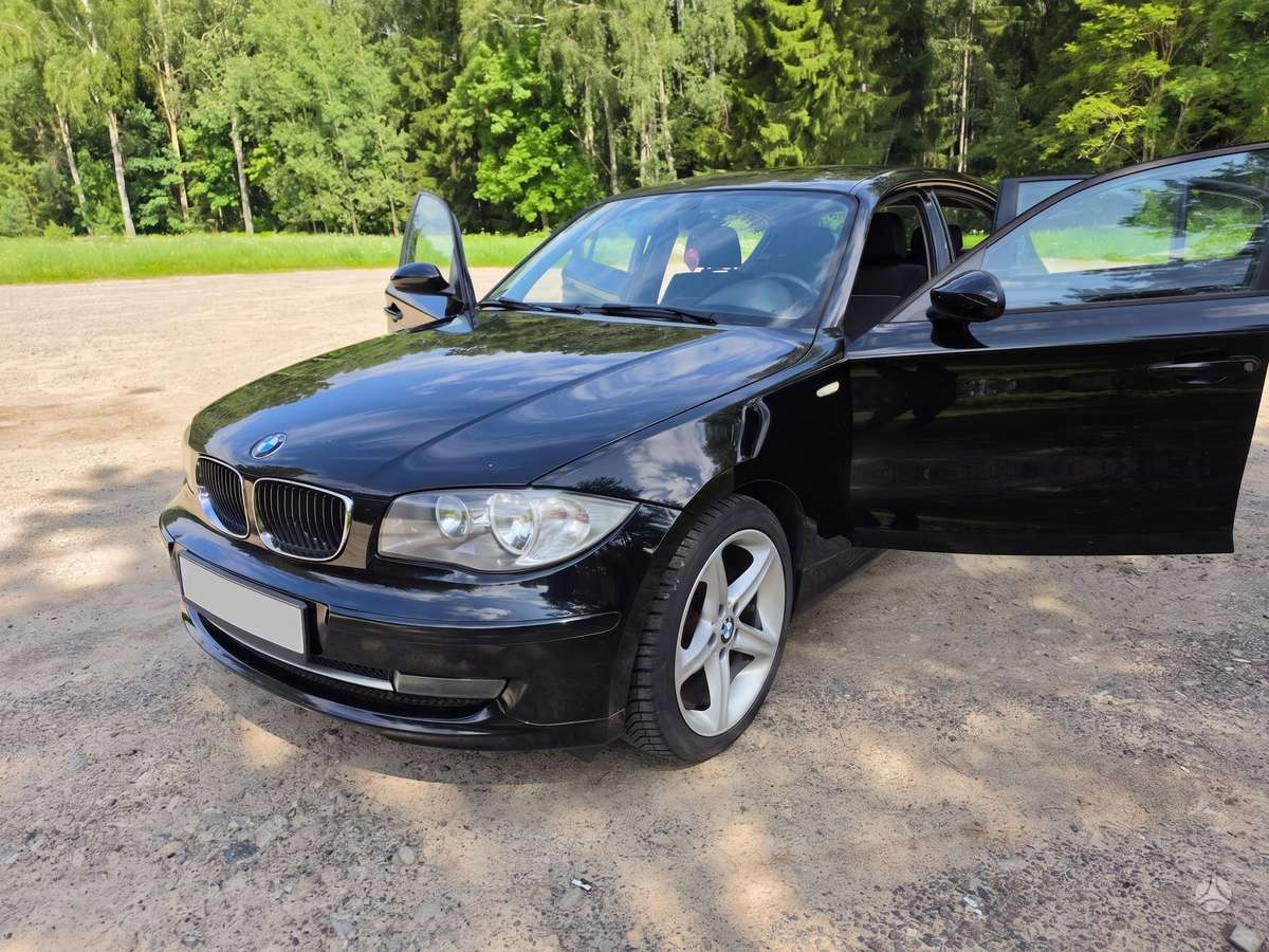 BMW 116, 2.0 l., hatchback