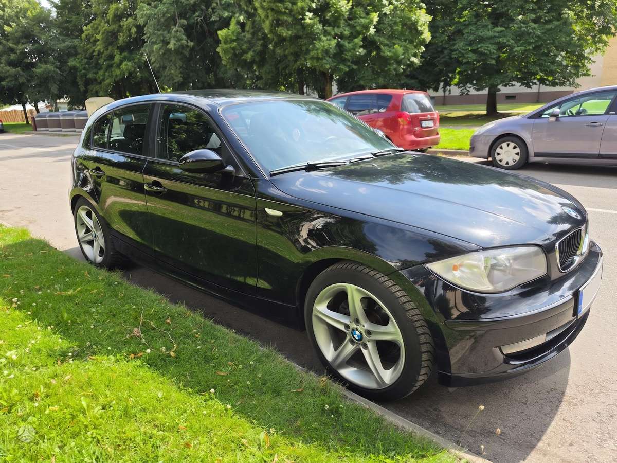 BMW 116, 2.0 l., hatchback