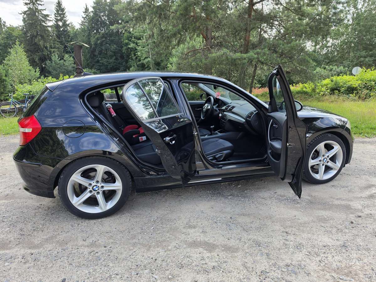 BMW 116, 2.0 l., Хэтчбек
