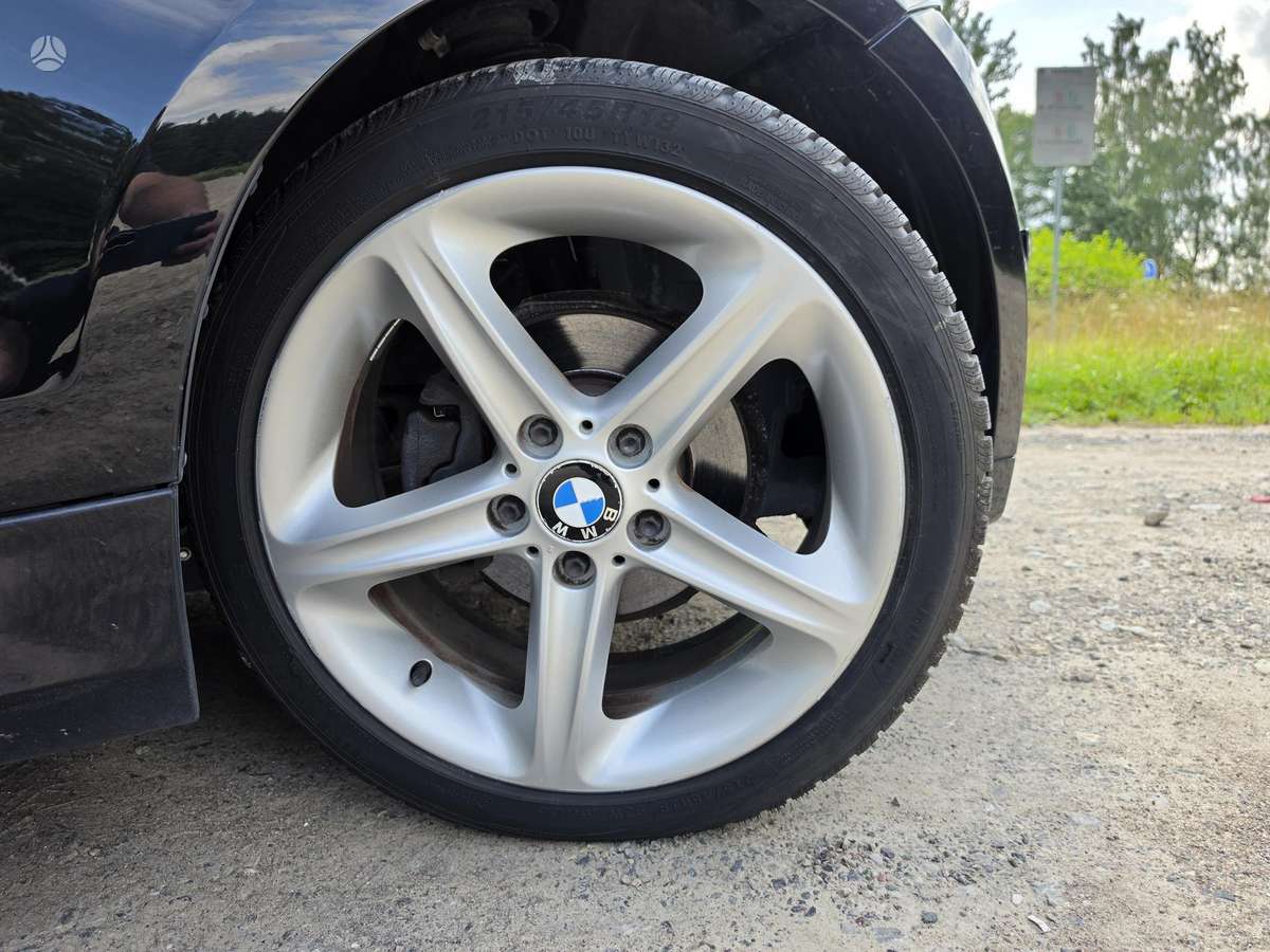 BMW 116, 2.0 l., hatchback