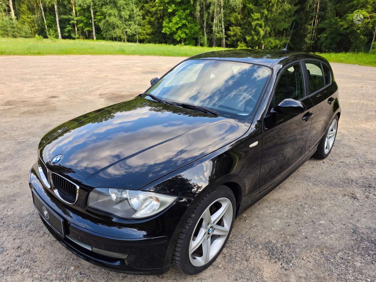 BMW 116, 2.0 l., hatchback