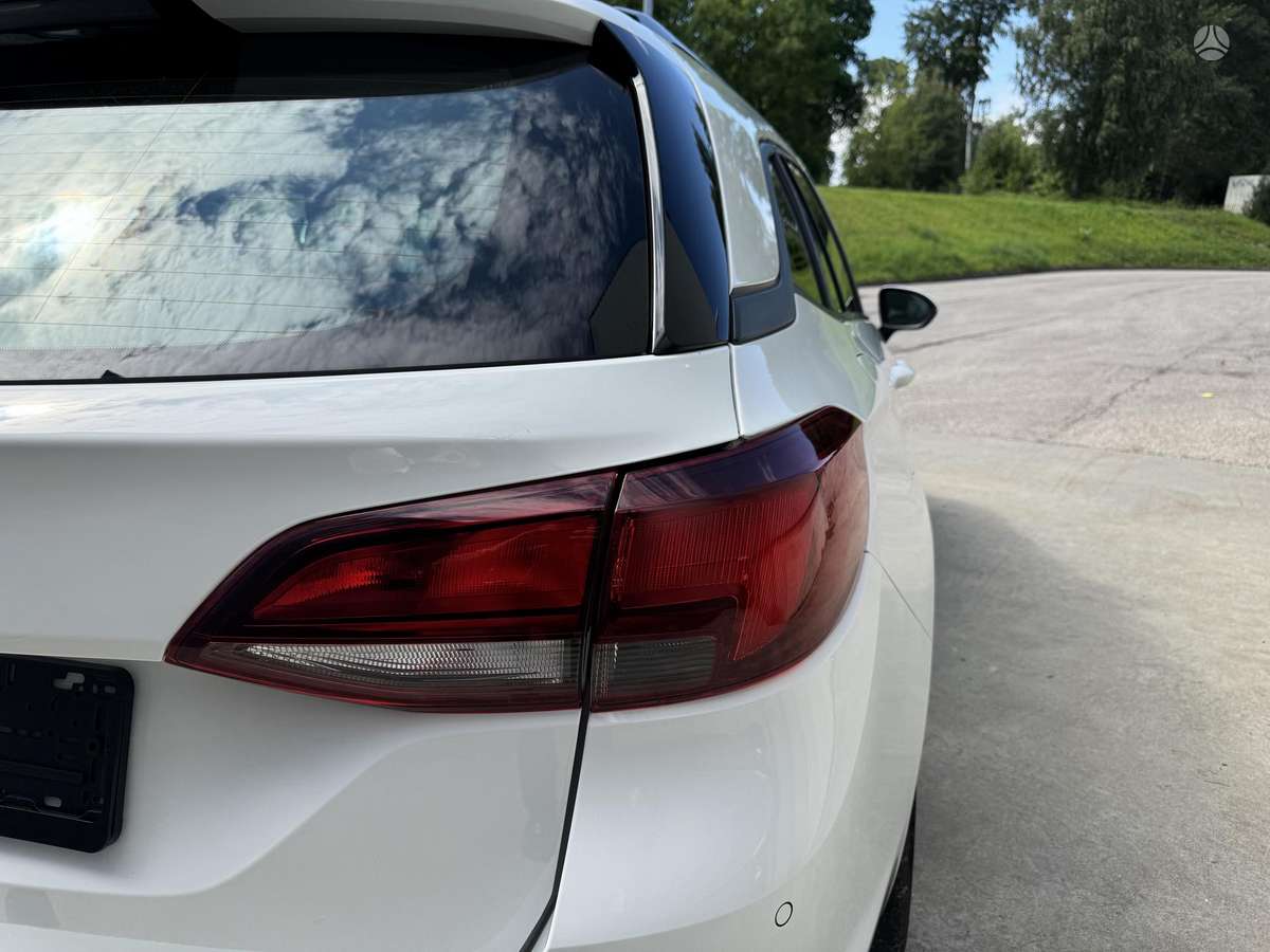 Opel Astra, 1.2 l., Универсал