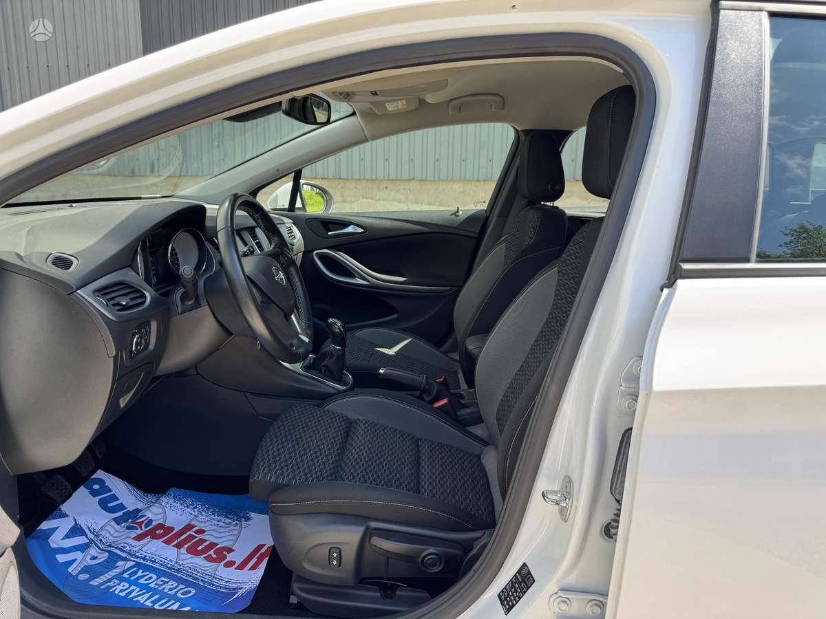 Opel Astra, 1.2 l., Универсал