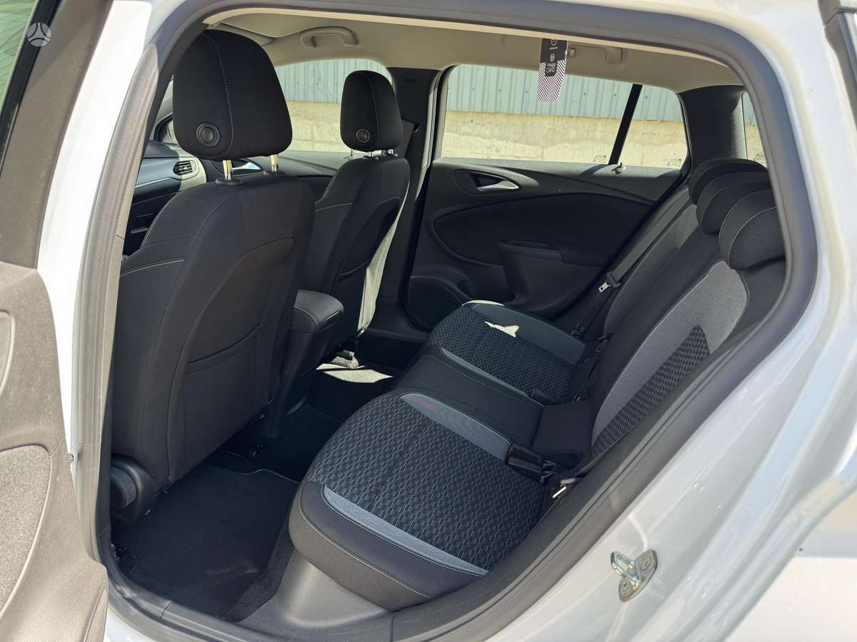 Opel Astra, 1.2 l., Универсал