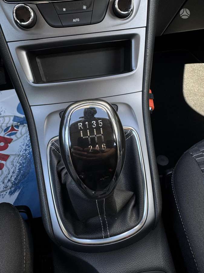 Opel Astra, 1.2 l., Универсал