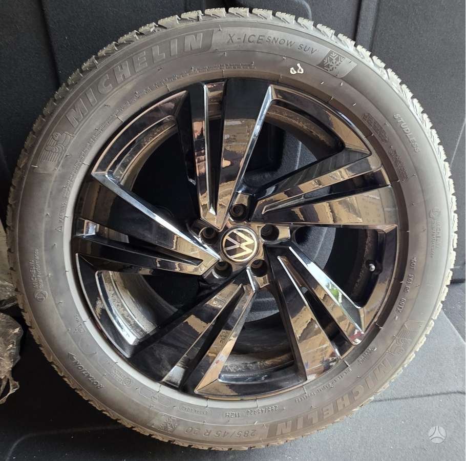 Volkswagen, light alloy, R20