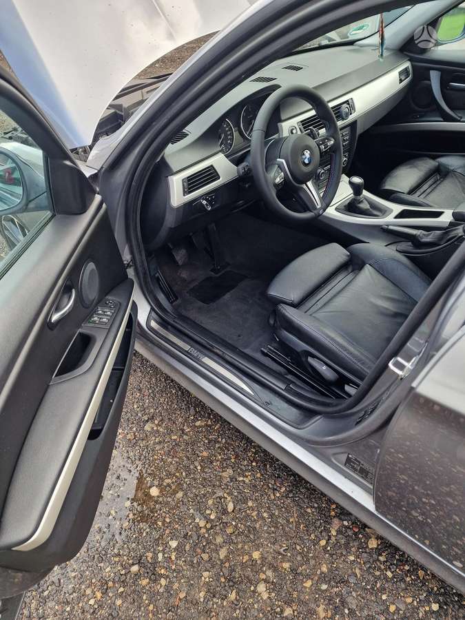 BMW 320, 2.0 l., Универсал