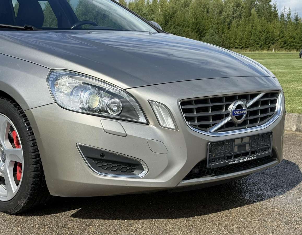 Volvo V60, 2.4 l., Универсал