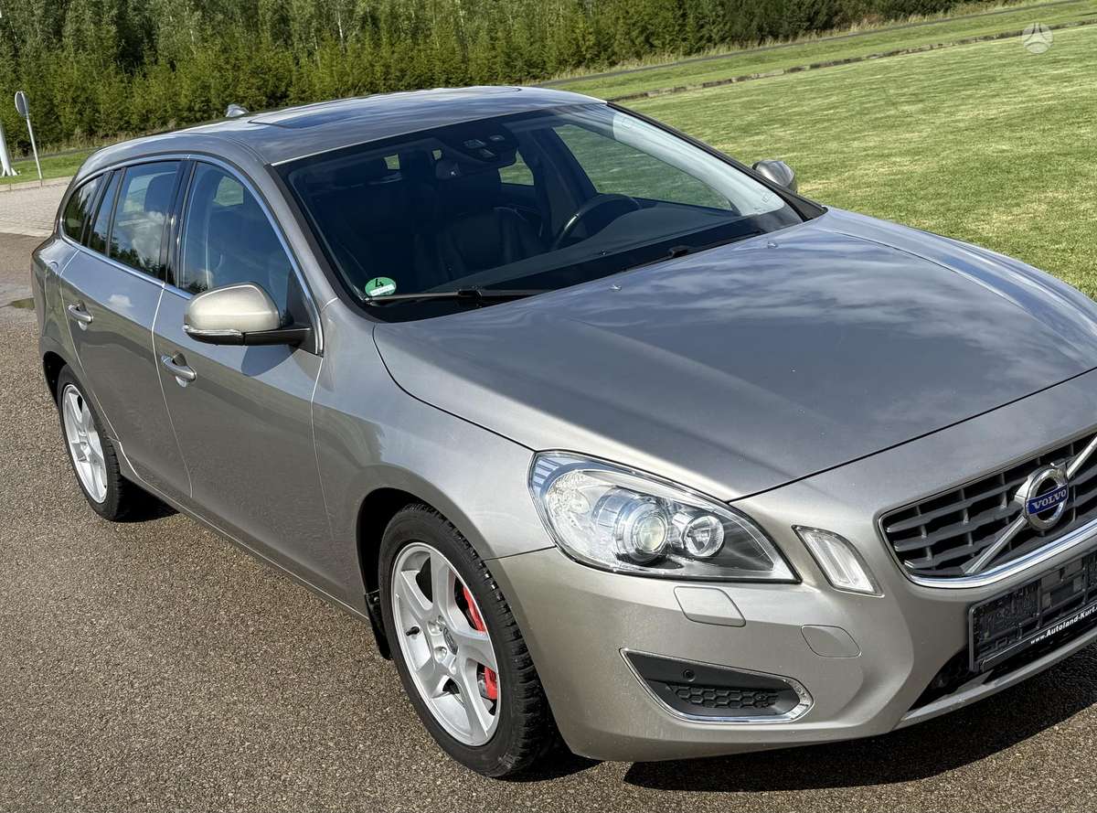 Volvo V60, 2.4 l., Универсал