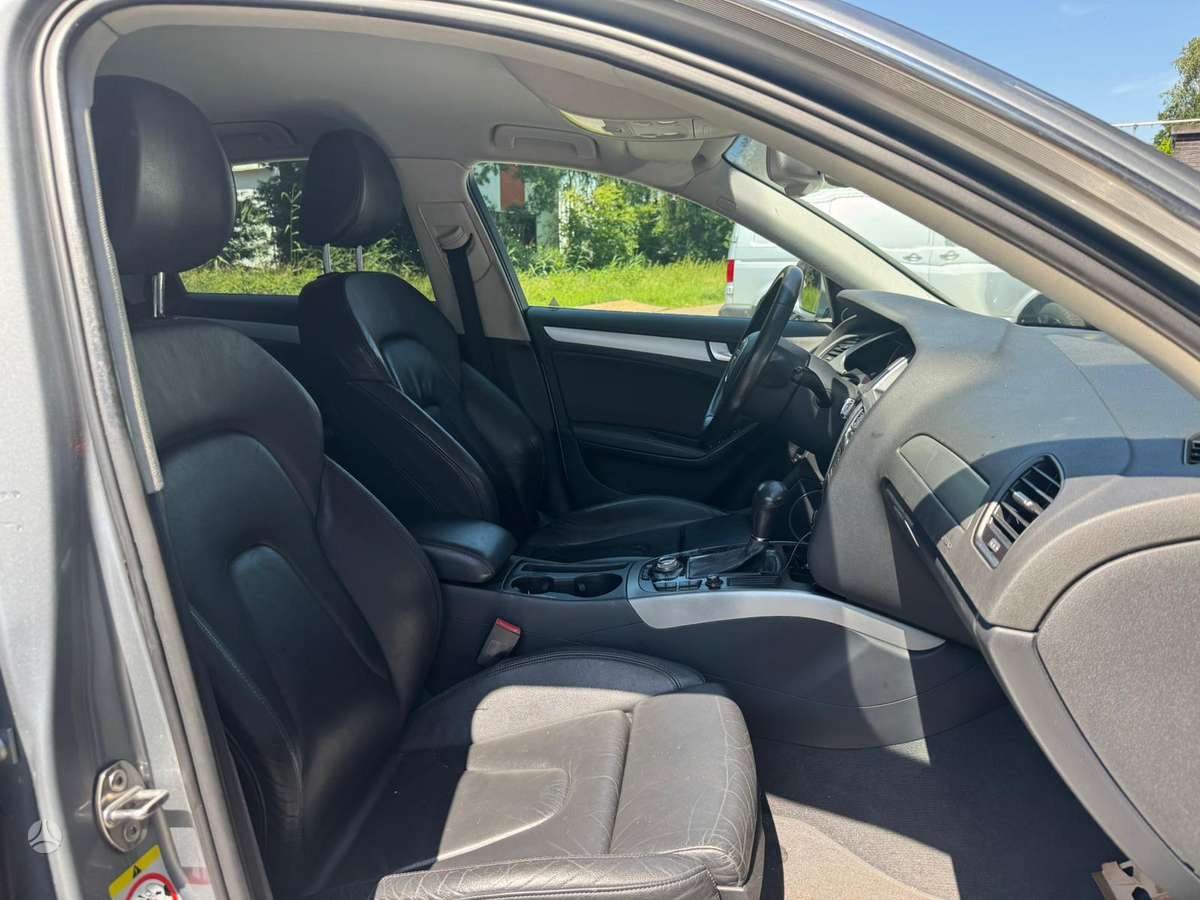 Audi A4, 2.7 l., Седан