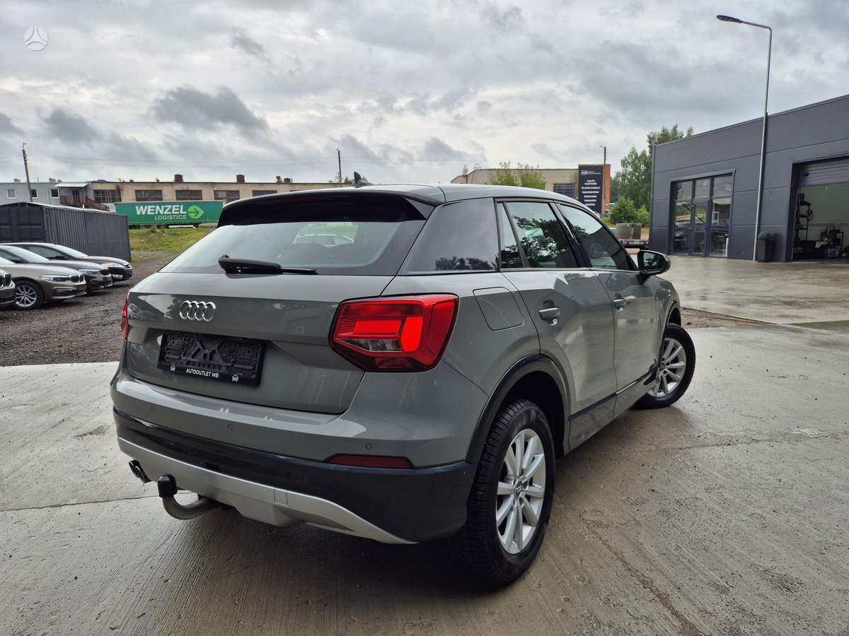 Audi Q2, 1.4 l., Внедорожник / Кроссовер