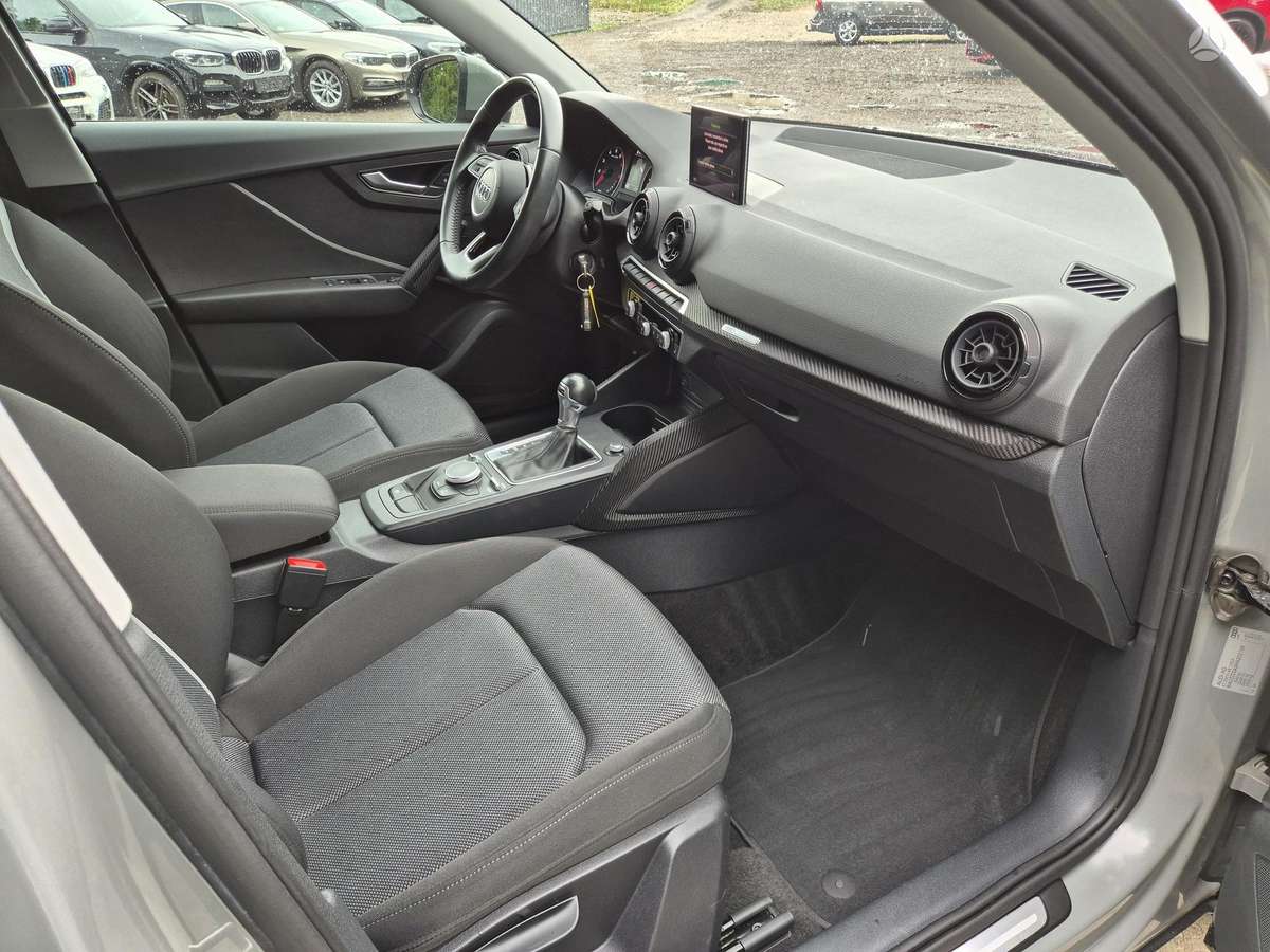 Audi Q2, 1.4 l., Внедорожник / Кроссовер