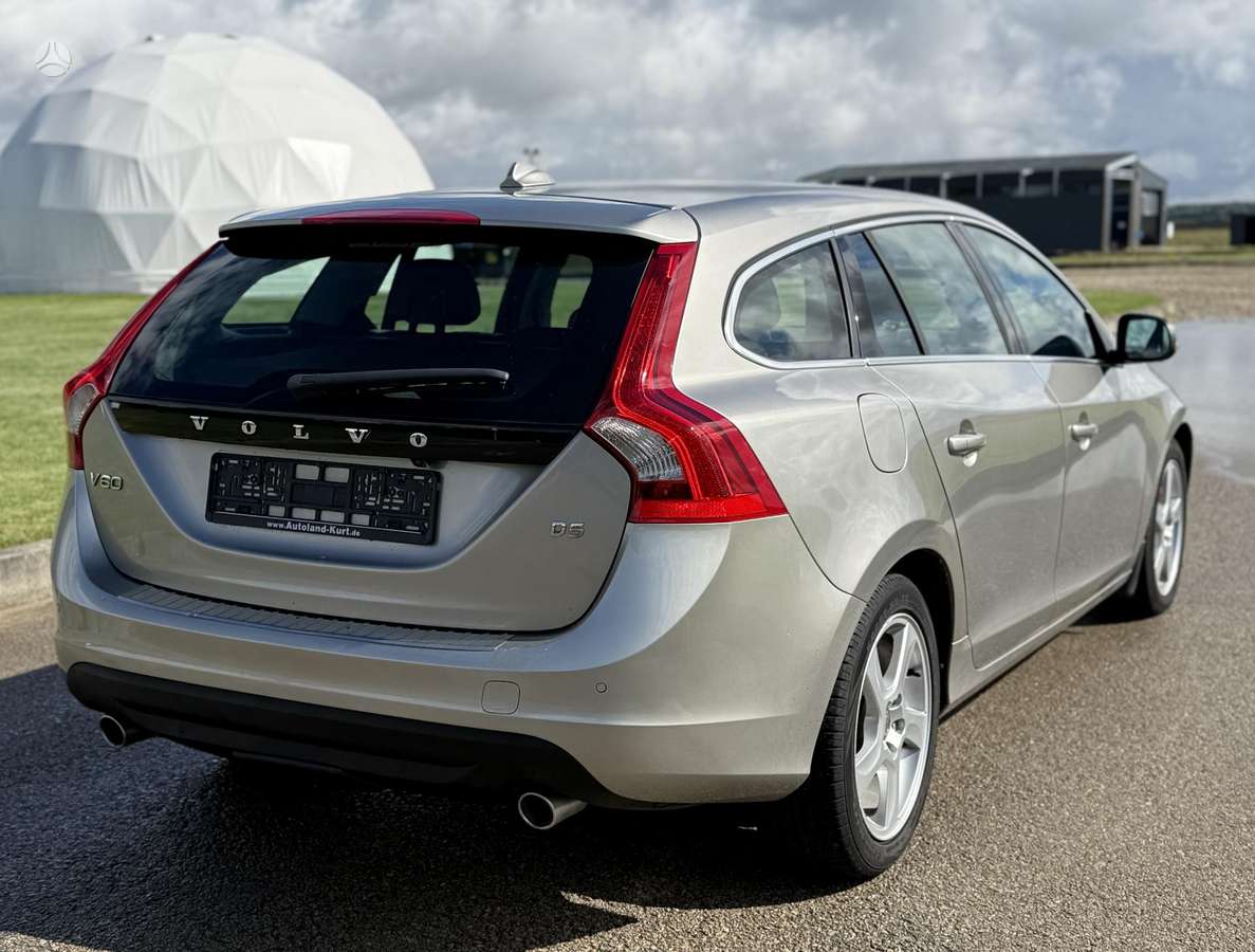 Volvo V60, 2.4 l., Универсал