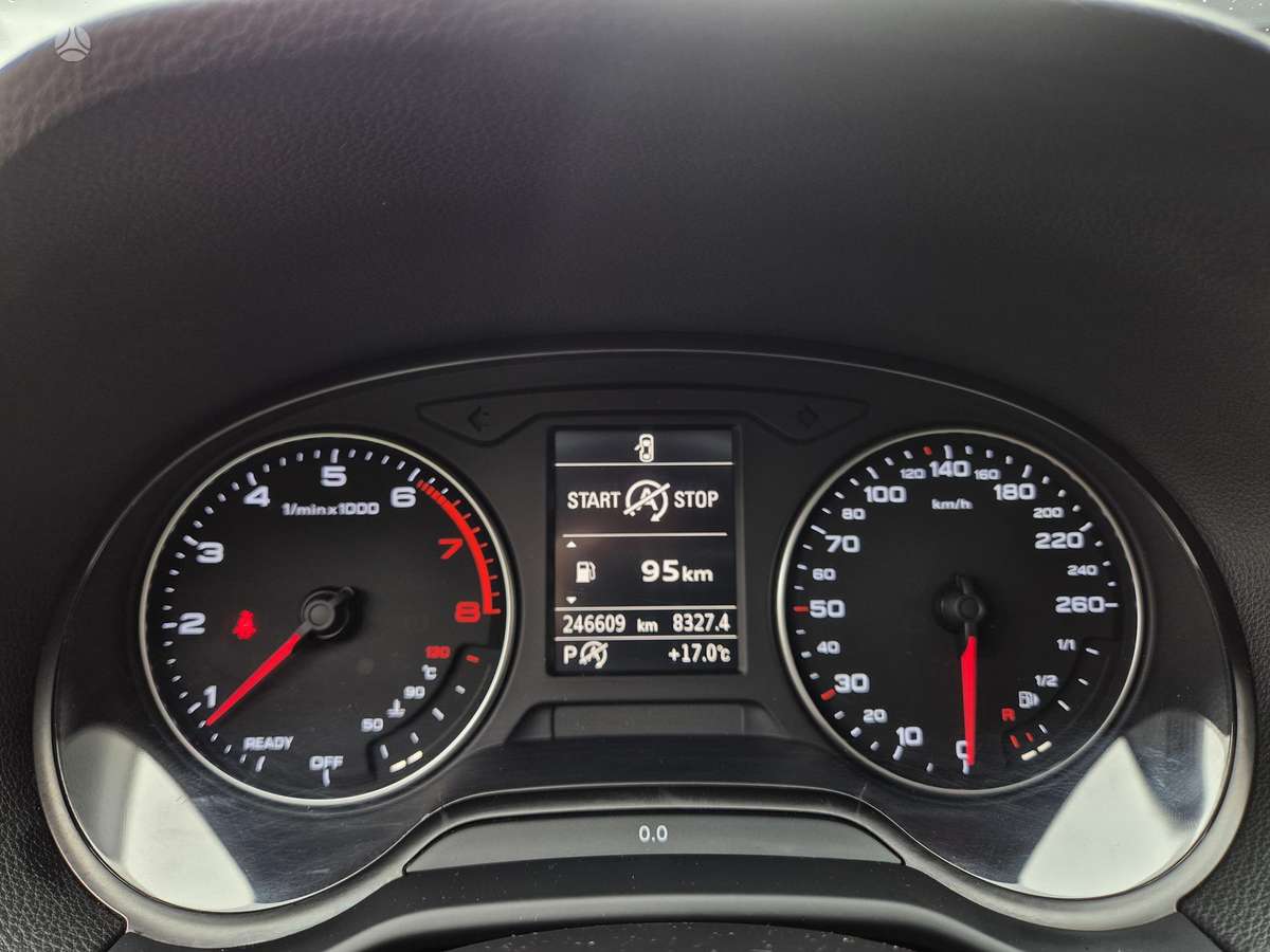 Audi Q2, 1.4 l., Внедорожник / Кроссовер