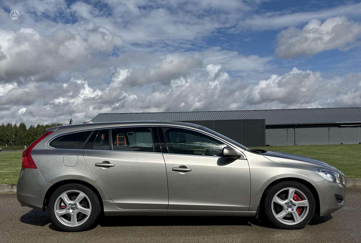Volvo V60, 2.4 l., Универсал