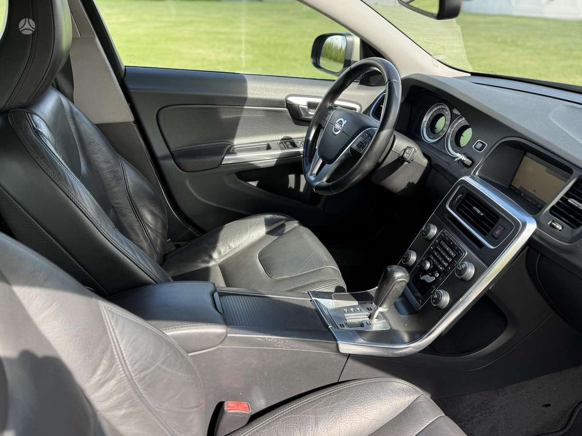 Volvo V60, 2.4 l., Универсал