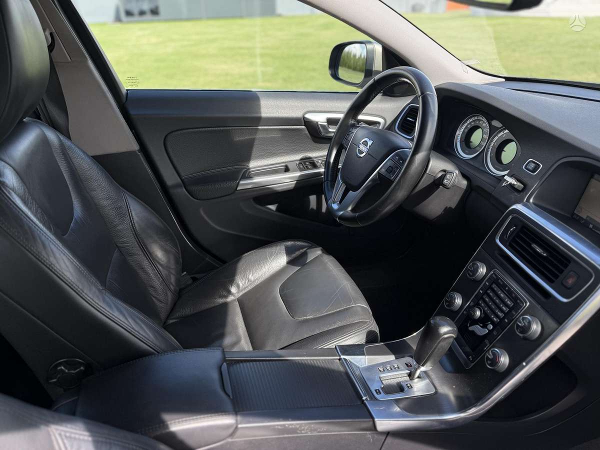 Volvo V60, 2.4 l., Универсал