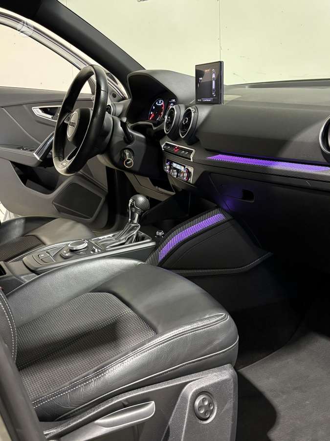 Audi Q2, 1.4 l., Хэтчбек