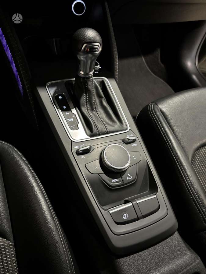 Audi Q2, 1.4 l., Хэтчбек